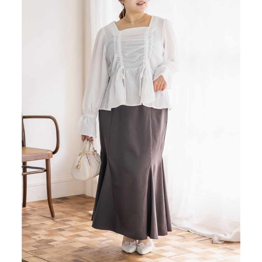 CLETTEオリジナルスクエアネックシャーリングブラウス10