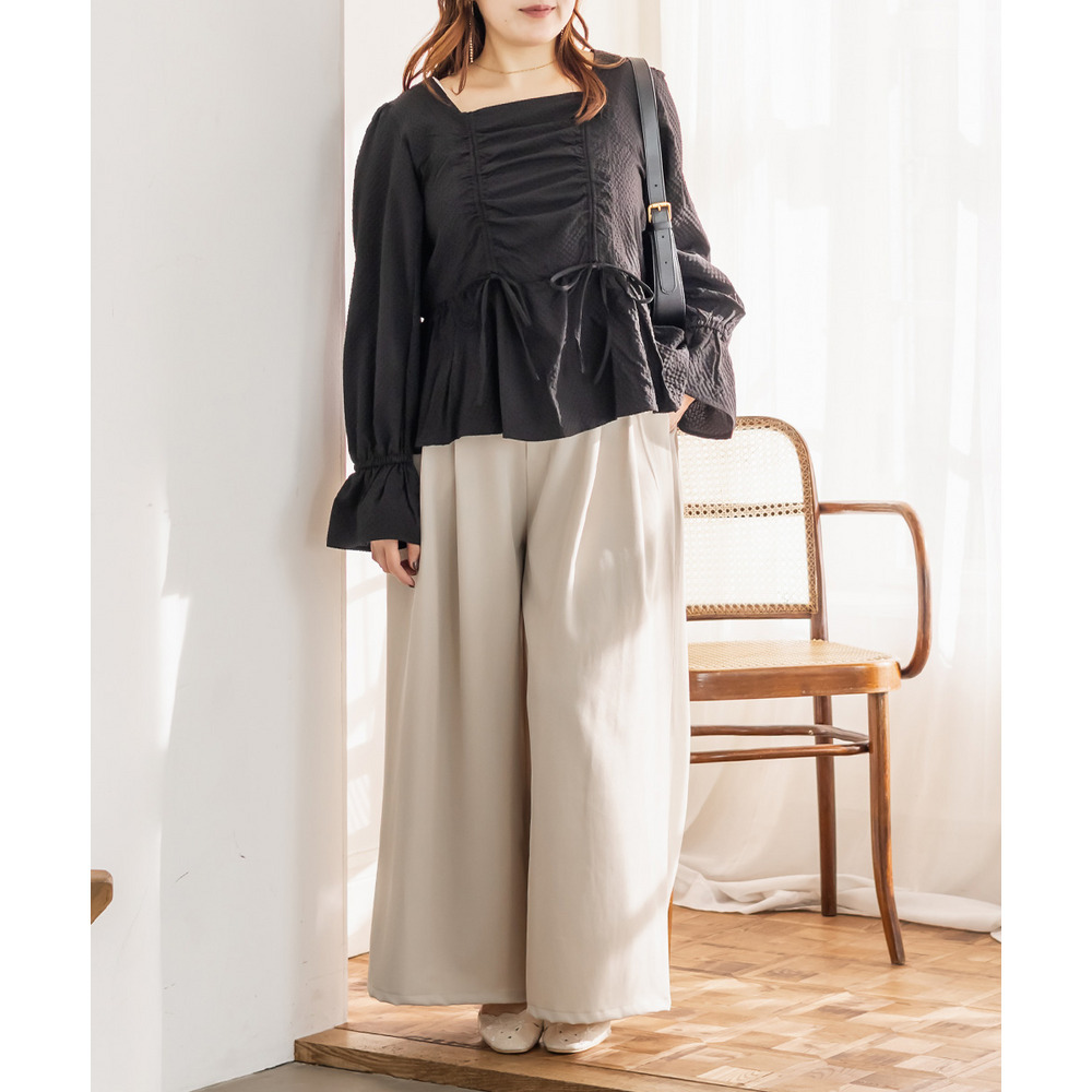 CLETTEオリジナルスクエアネックシャーリングブラウス6