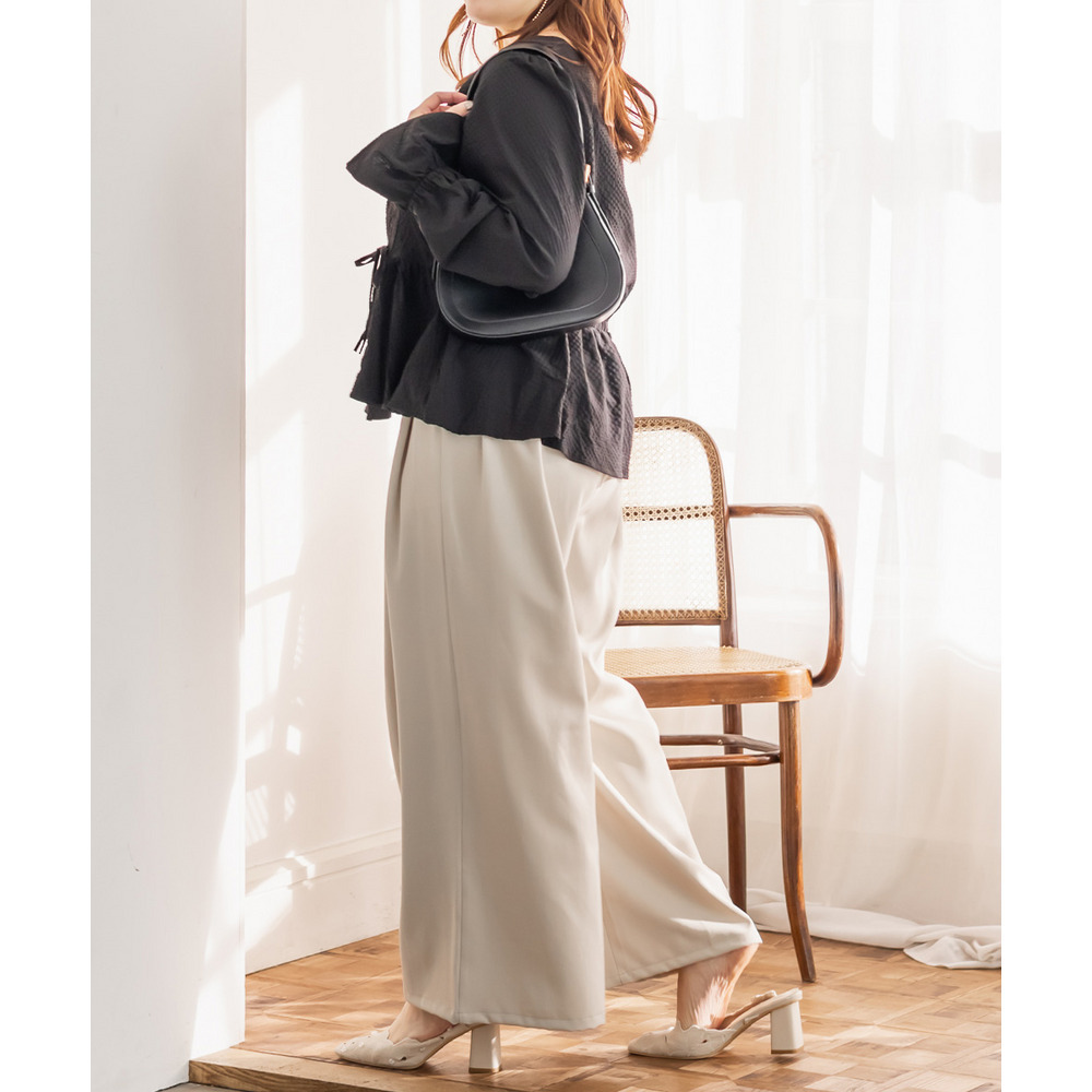 CLETTEオリジナルスクエアネックシャーリングブラウス7