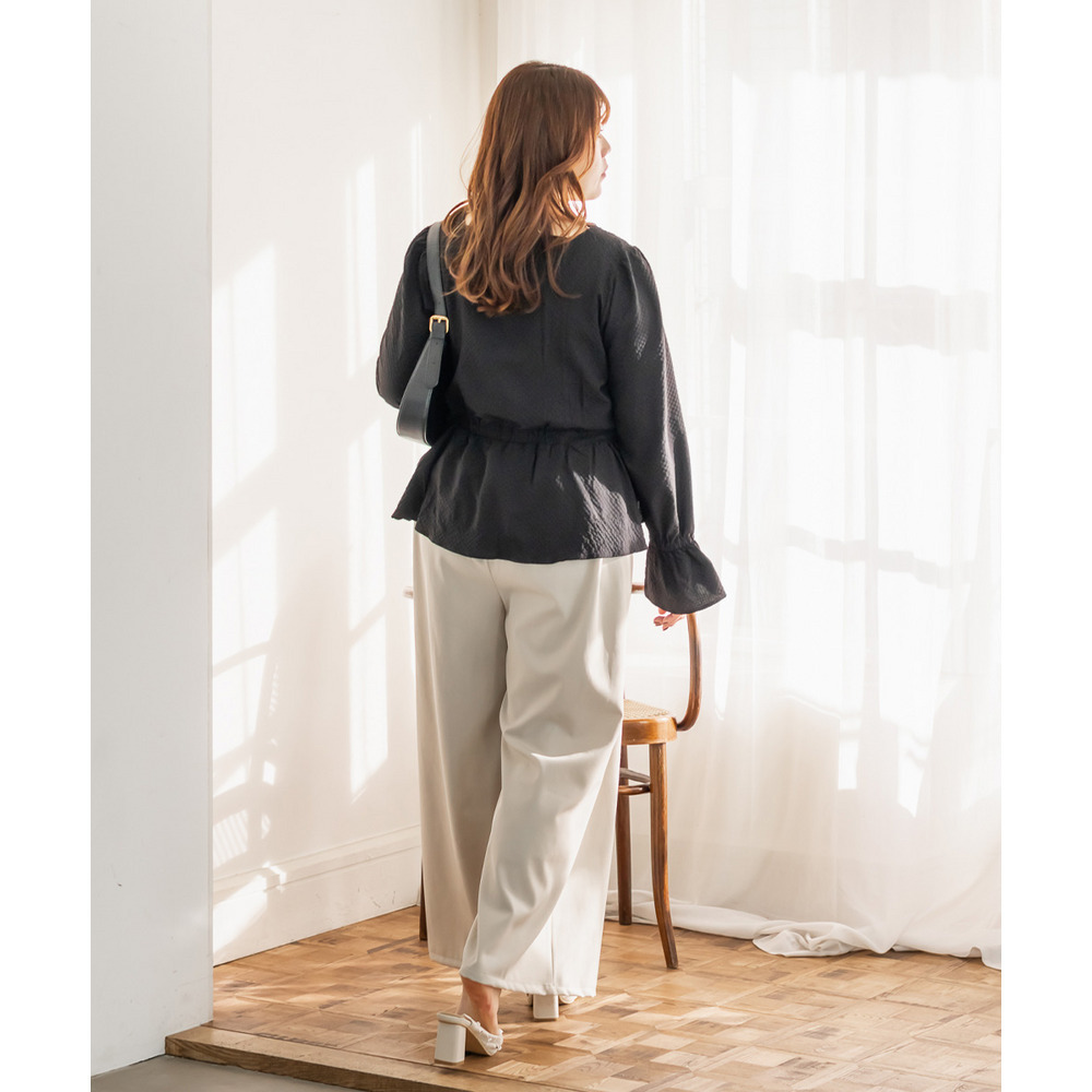 CLETTEオリジナルスクエアネックシャーリングブラウス8