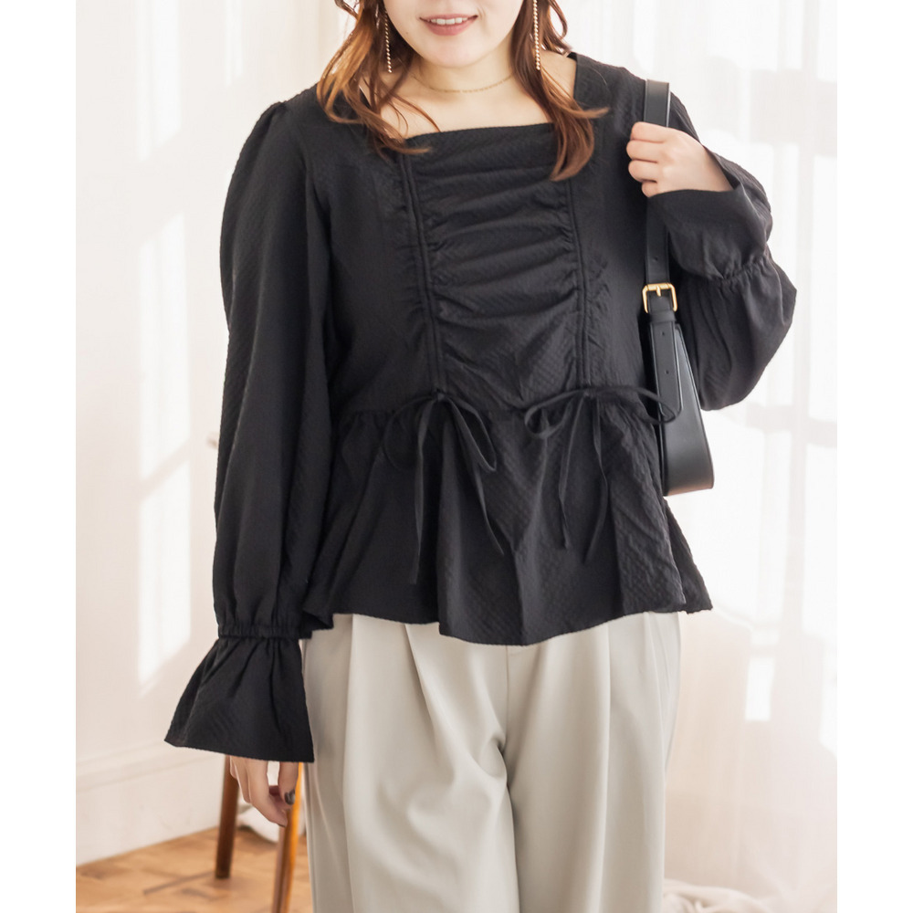 CLETTEオリジナルスクエアネックシャーリングブラウス1