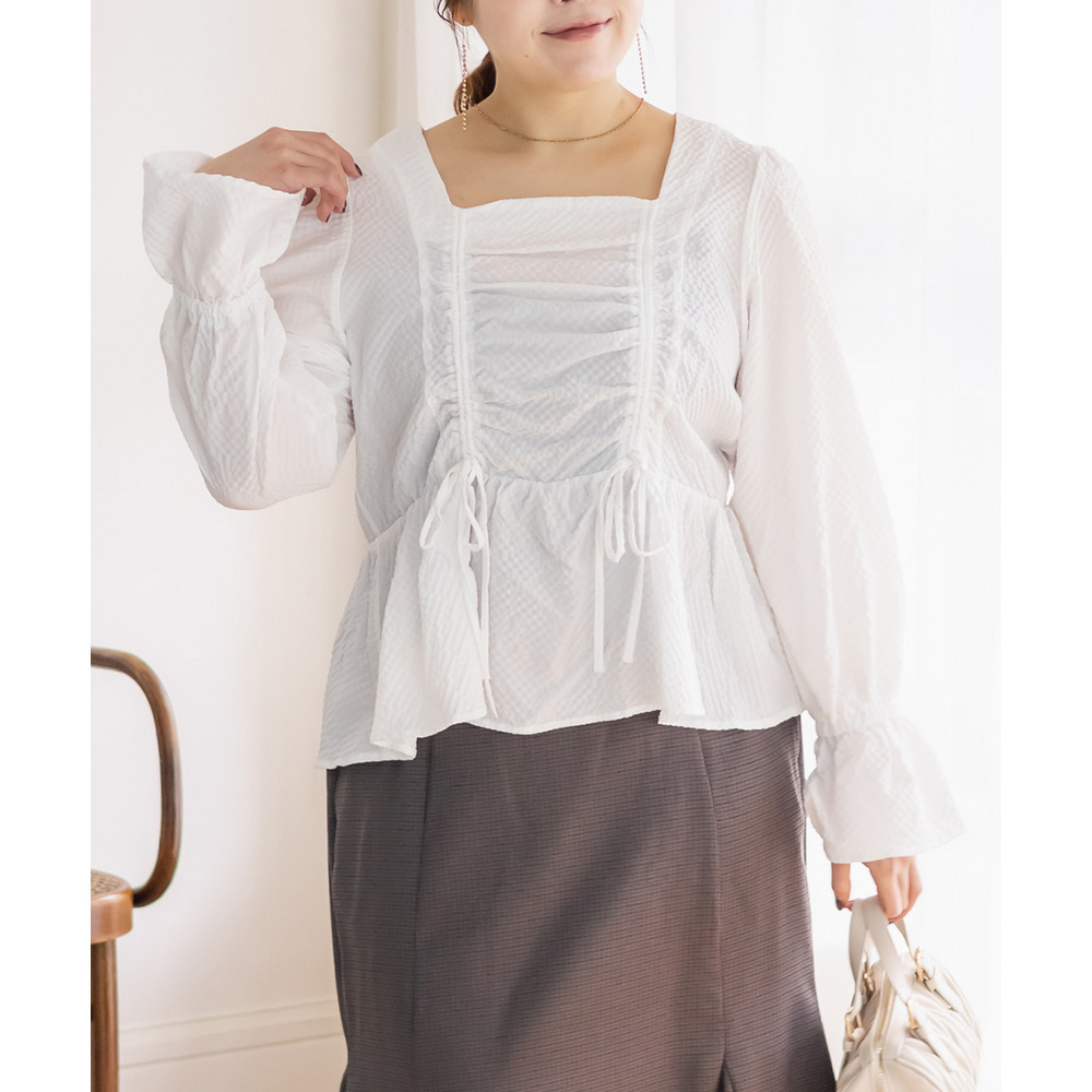 CLETTEオリジナルスクエアネックシャーリングブラウス1