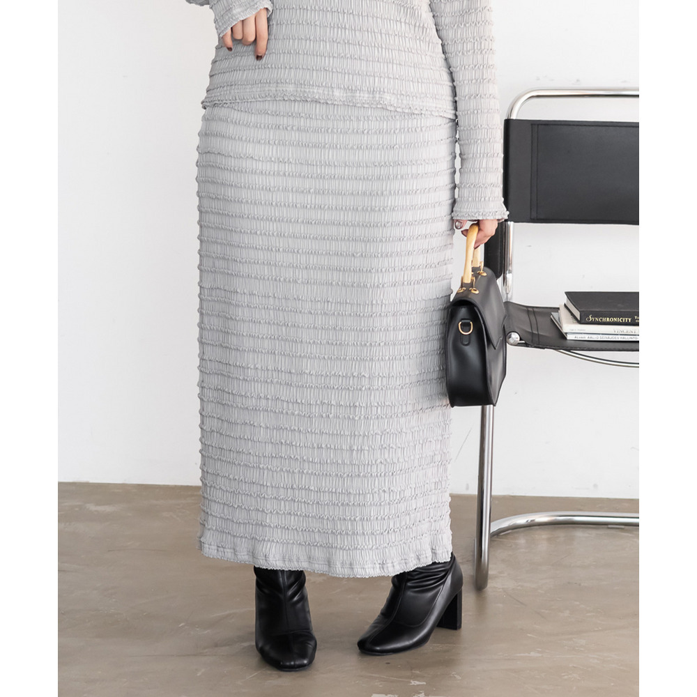 スリット入りフリルジャガードスカート1