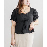 アイレットレースシャーリングブラウス