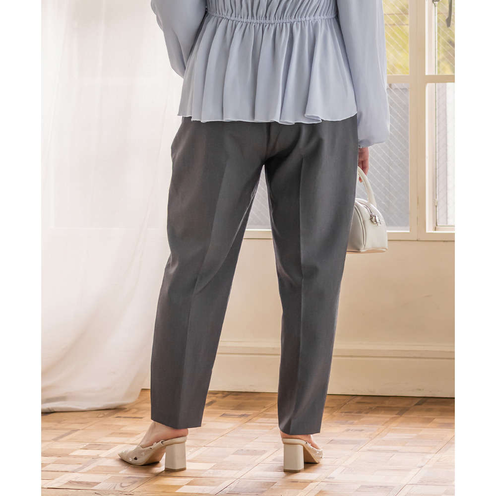 タックプレステーパードパンツ4