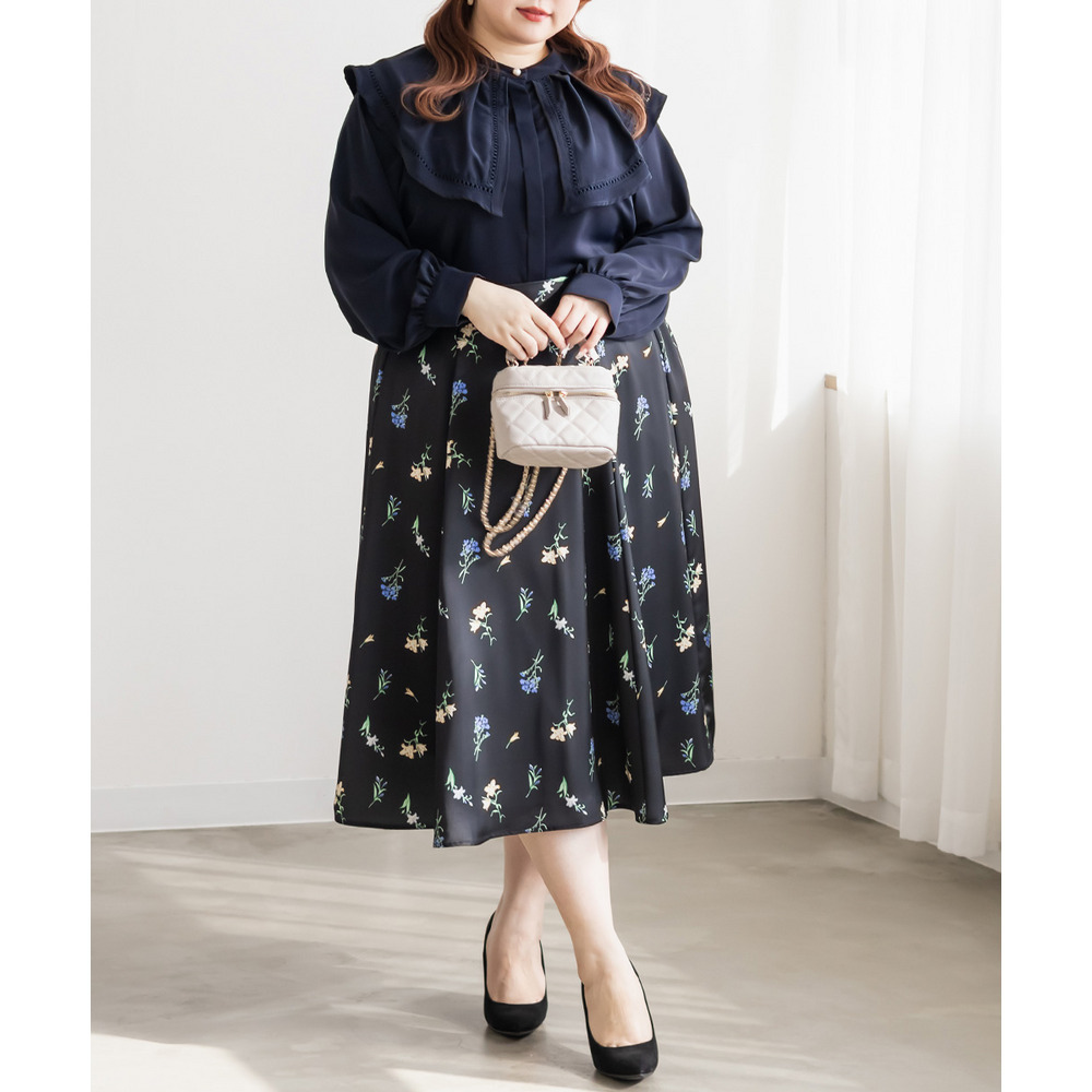 花柄サテンフレアスカート2