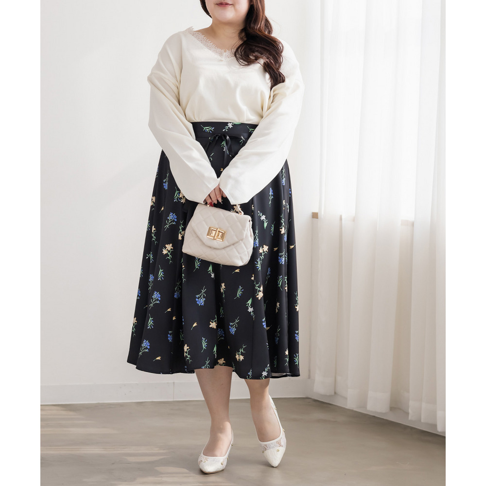 花柄サテンフレアスカート6