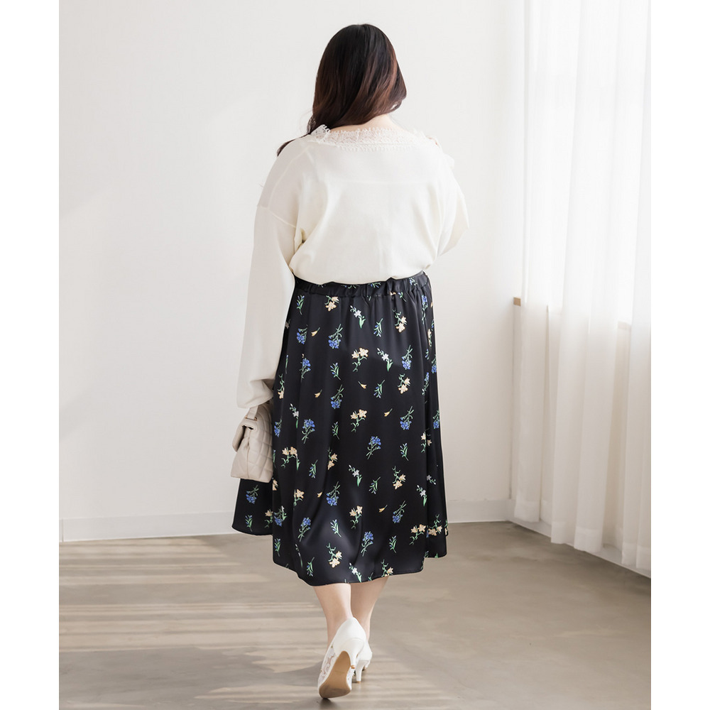 花柄サテンフレアスカート7