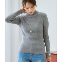 【しっとりもちもち素材】 袖口ボタンハイネックニット　大きいサイズ