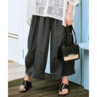 ラインを拾わないスカート見え9分丈タックパンツ（ゆったりヒップ）　大きいサイズ