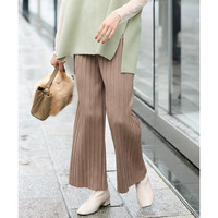 フェイクスウェードプリーツパンツ（ゆったりヒップ） 大きいサイズ