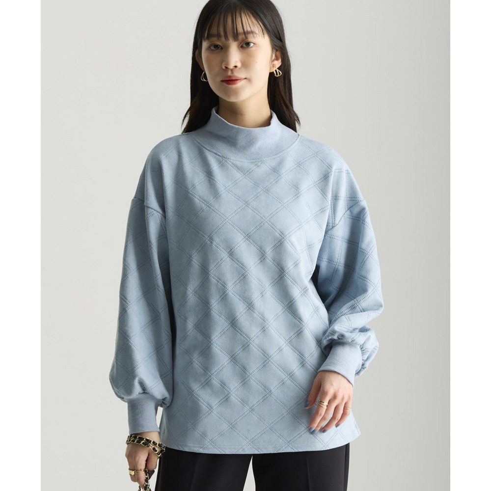 洗濯機で洗えるフェイクスエードエンボス柄ハイネックゆるプルオーバー 大きいサイズ1