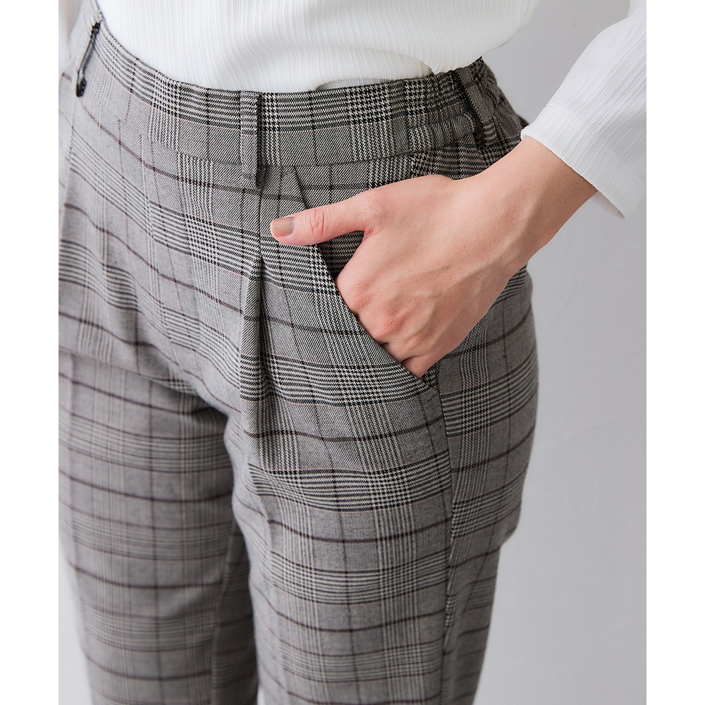 【あったか裏起毛】ウール調ストレッチテーパードパンツ(しわになりにくい・保温性) 大きいサイズ24