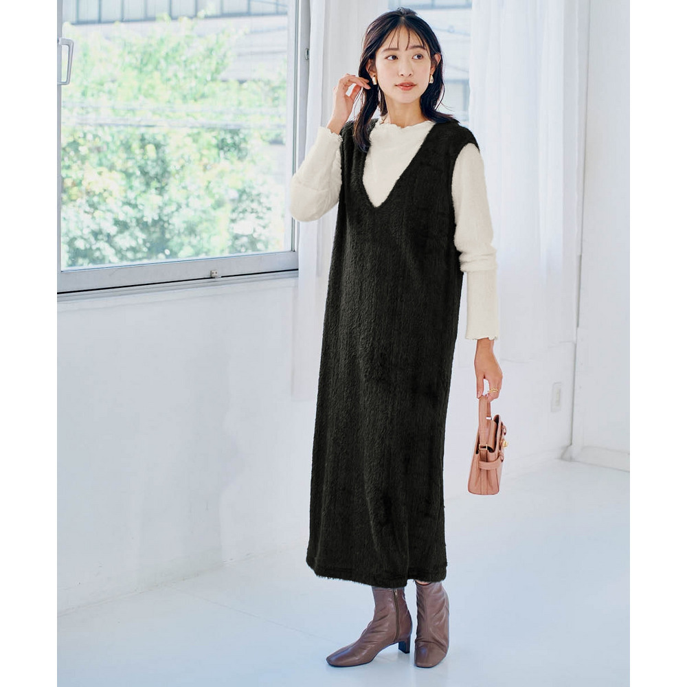 フェザーアンサンブル(ワンピース+プチハイネックトップス) 大きいサイズ1