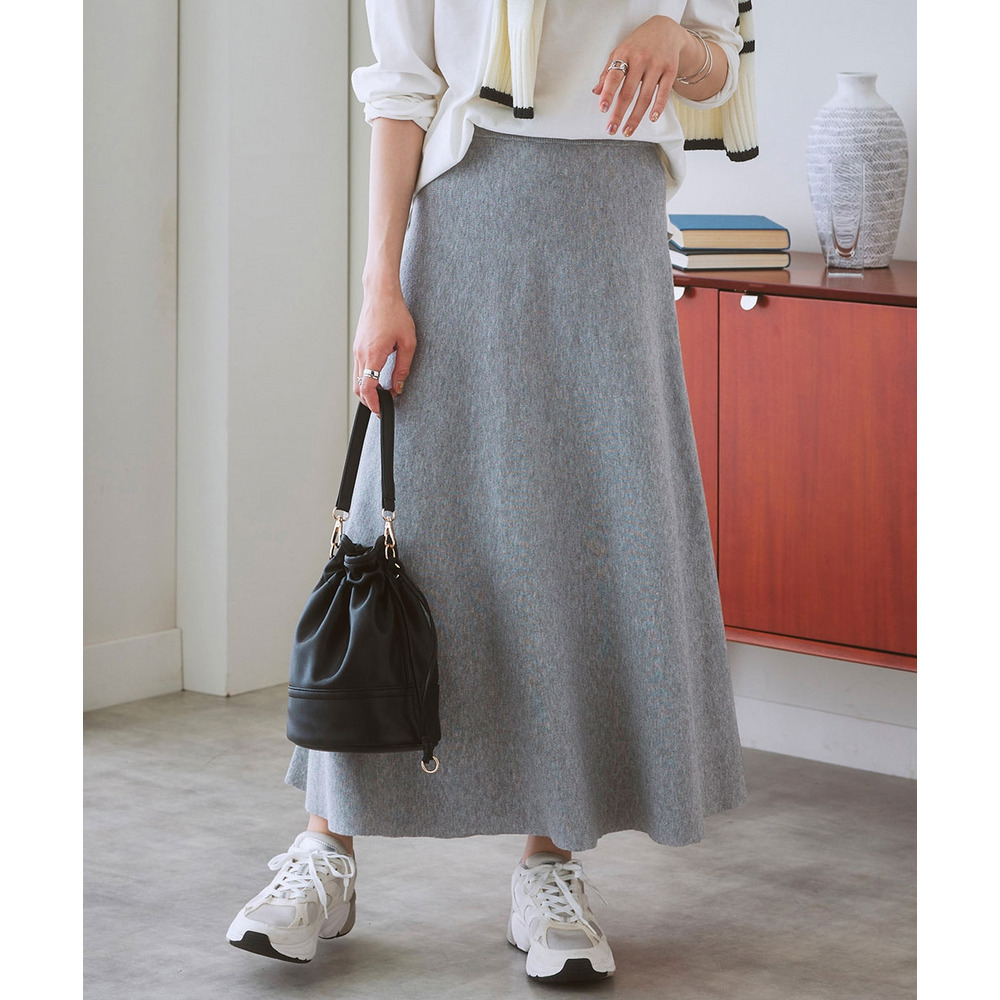 【ふんわりモチモチ素材】ミディー丈ニットフレアスカート 大きいサイズ1