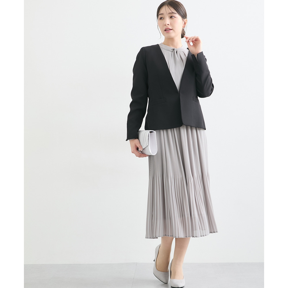 【入学式・卒業式・フォーマル】ダブルクロスノーカラージャケット+シフォンジョーゼットプリーツワンピースアンサンブル 大きいサイズ18