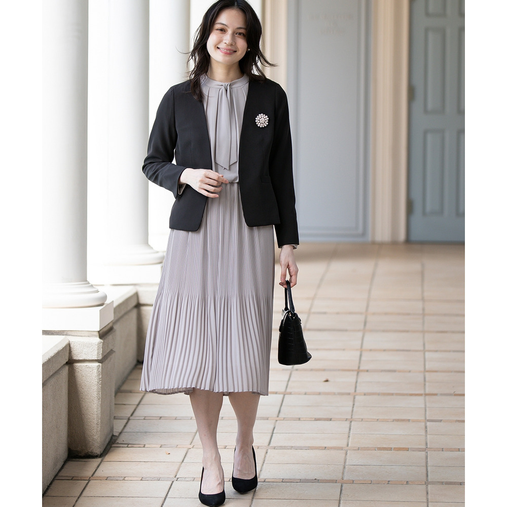 【入学式・卒業式・フォーマル】ダブルクロスノーカラージャケット+シフォンジョーゼットプリーツワンピースアンサンブル 大きいサイズ1