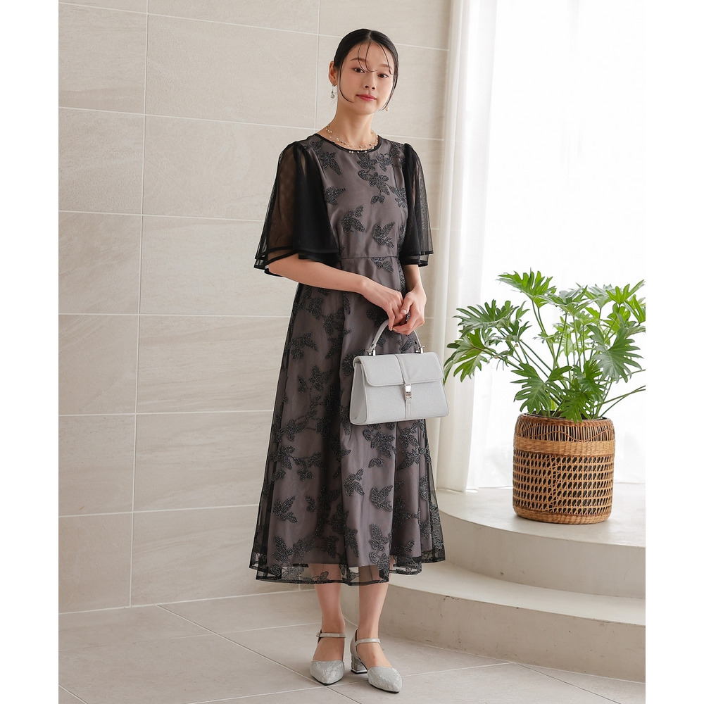 【結婚式・パーティードレス】チュール刺繍使いフレアスリーブワンピースドレス 大きいサイズ2