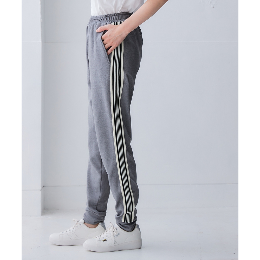 サイドライン多機能ジョガーパンツ(UVカット・吸汗速乾・抗菌防臭・毛玉対策) 大きいサイズ22