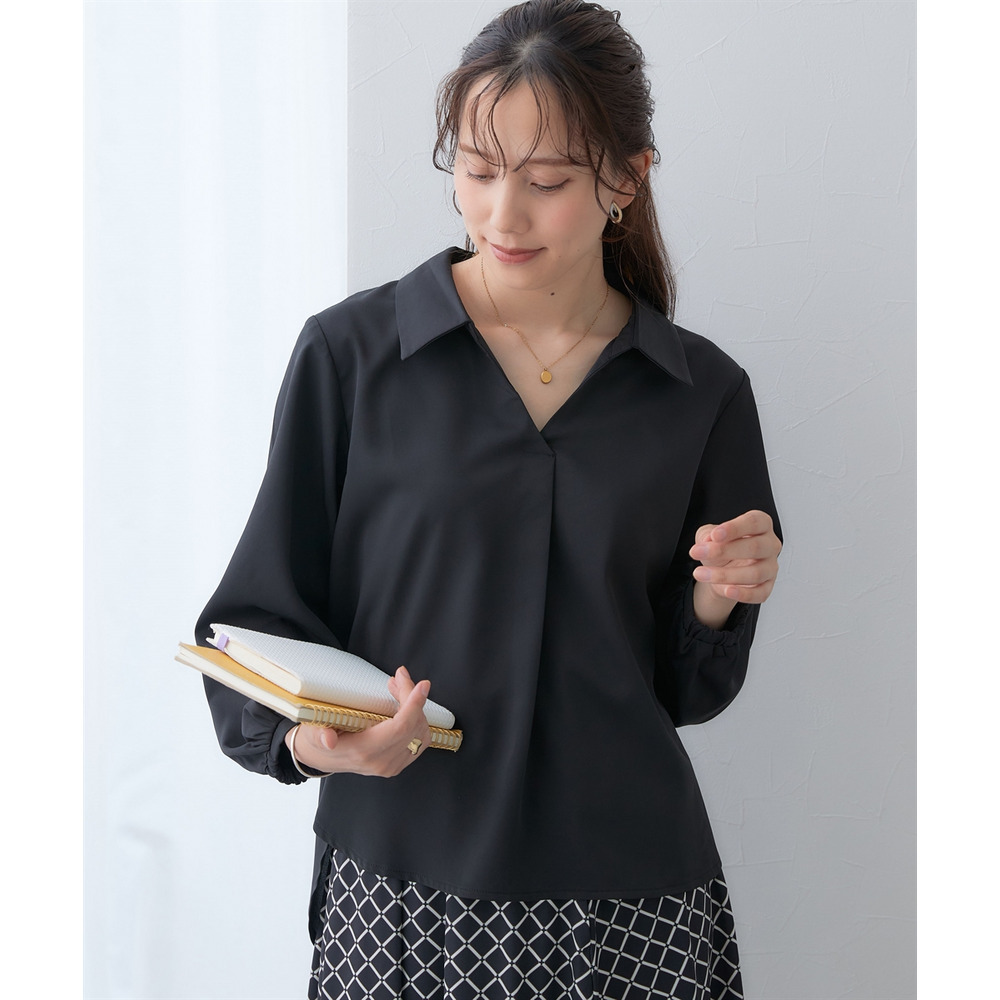 【しわになりにくい・ストレッチ】スキッパーカラー袖ボリュームブラウス(とろみシリーズ) 大きいサイズ1