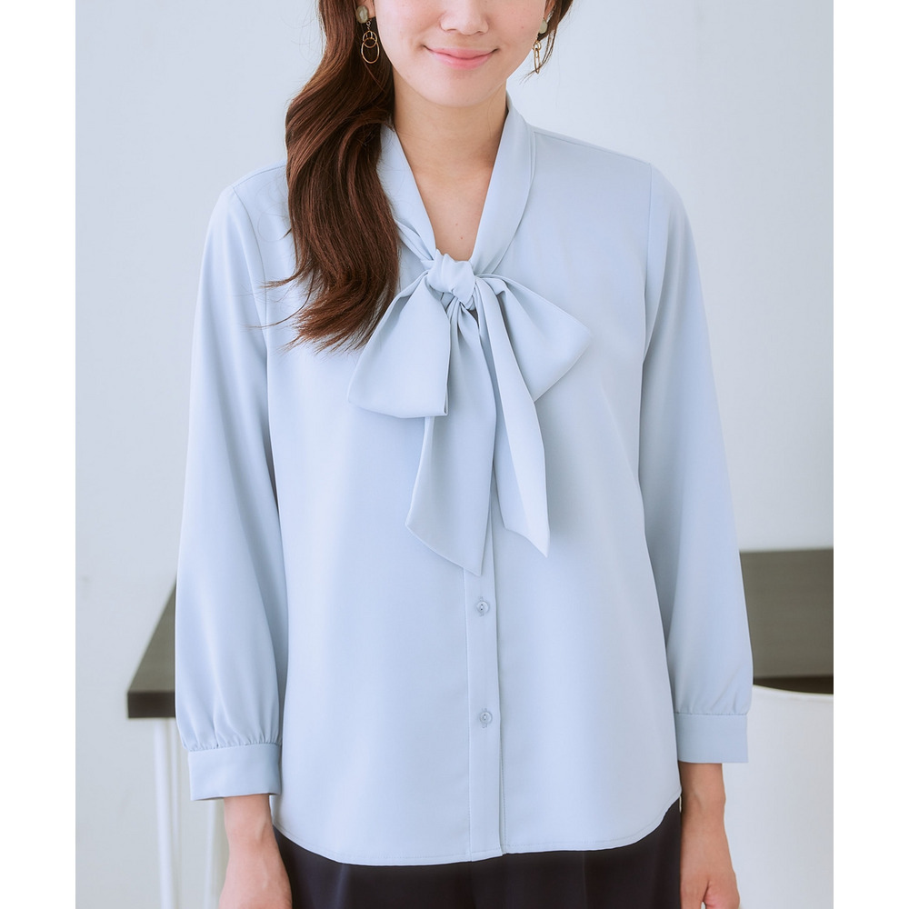 ストレッチパウダーサテンビッグリボンタイブラウス(しわになりにくい・速乾・洗濯機OK・UVカット) 大きいサイズ19