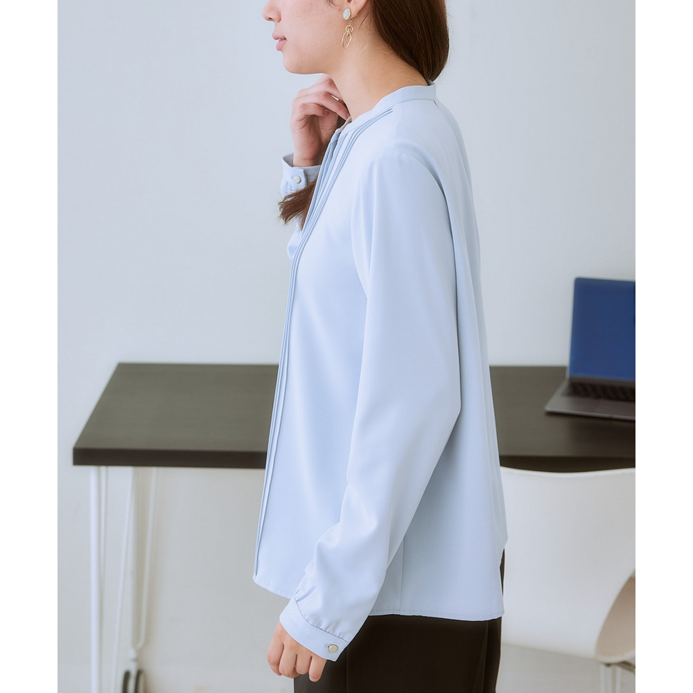 ストレッチパウダーサテンピンタックブラウス(しわになりにくい・速乾・洗濯機OK・UVカット) 大きいサイズ22