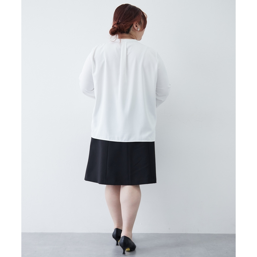 ストレッチパウダーサテンピンタックブラウス(しわになりにくい・速乾・洗濯機OK・UVカット) 大きいサイズ27