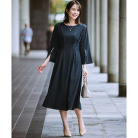 カットソー素材パール調ボタン袖スリットワンピース 大きいサイズ