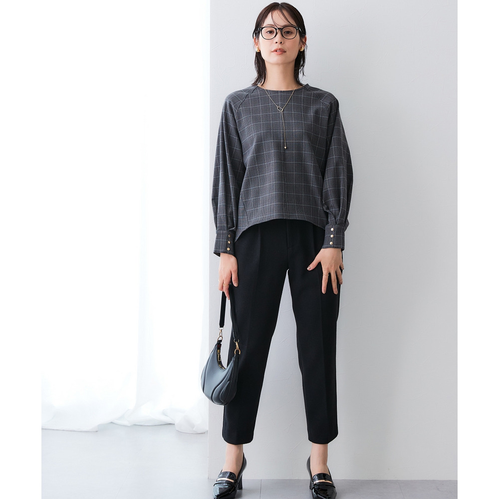 【あったか裏起毛】袖ゴールドボタンプルオーバーブラウス(しわになりにくい・ストレッチ・保温性) 大きいサイズ11