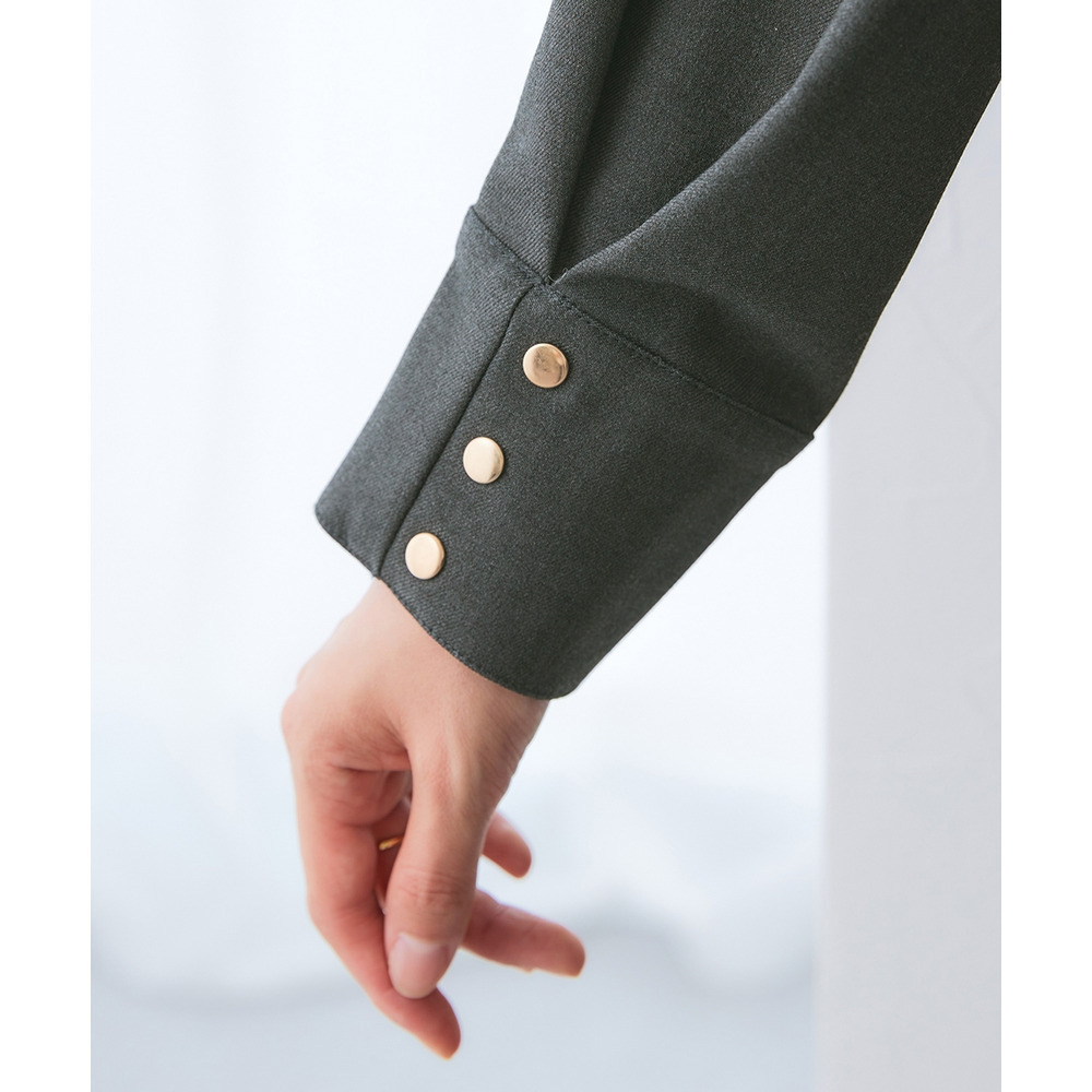 【あったか裏起毛】袖ゴールドボタンプルオーバーブラウス(しわになりにくい・ストレッチ・保温性) 大きいサイズ21