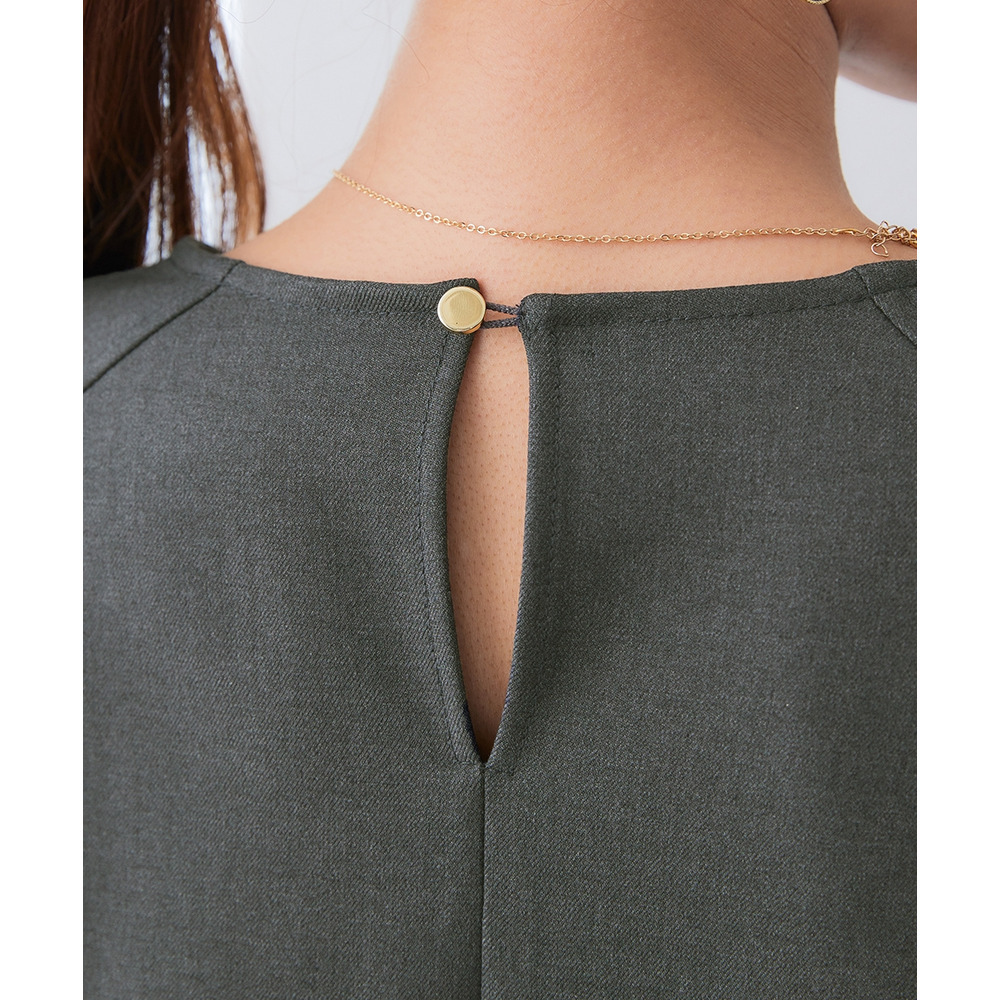 【あったか裏起毛】袖ゴールドボタンプルオーバーブラウス(しわになりにくい・ストレッチ・保温性) 大きいサイズ22