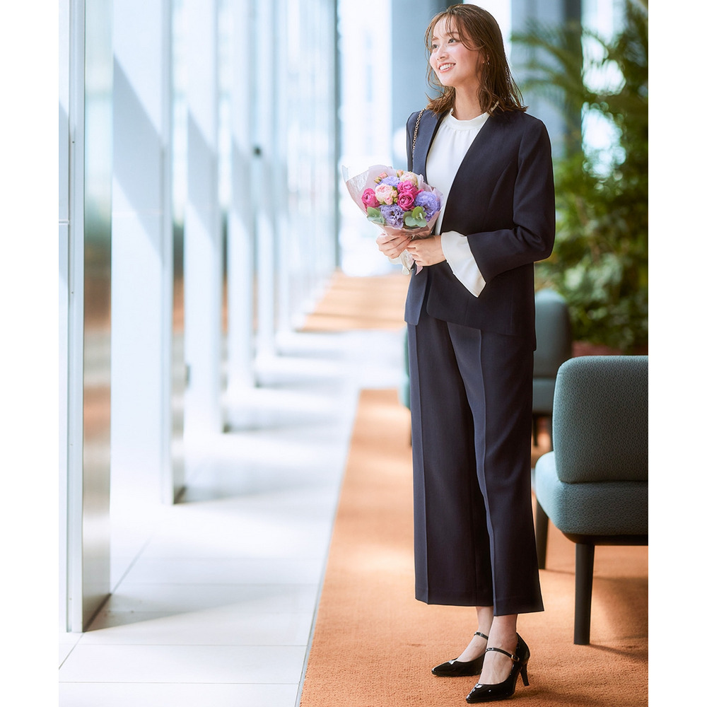 【レディーススーツ】ドビー素材セットアップパンツスーツ4点セット(ノーカラージャケット+ジレ+ブラウス+セミワイドパンツ) 大きいサイズ15