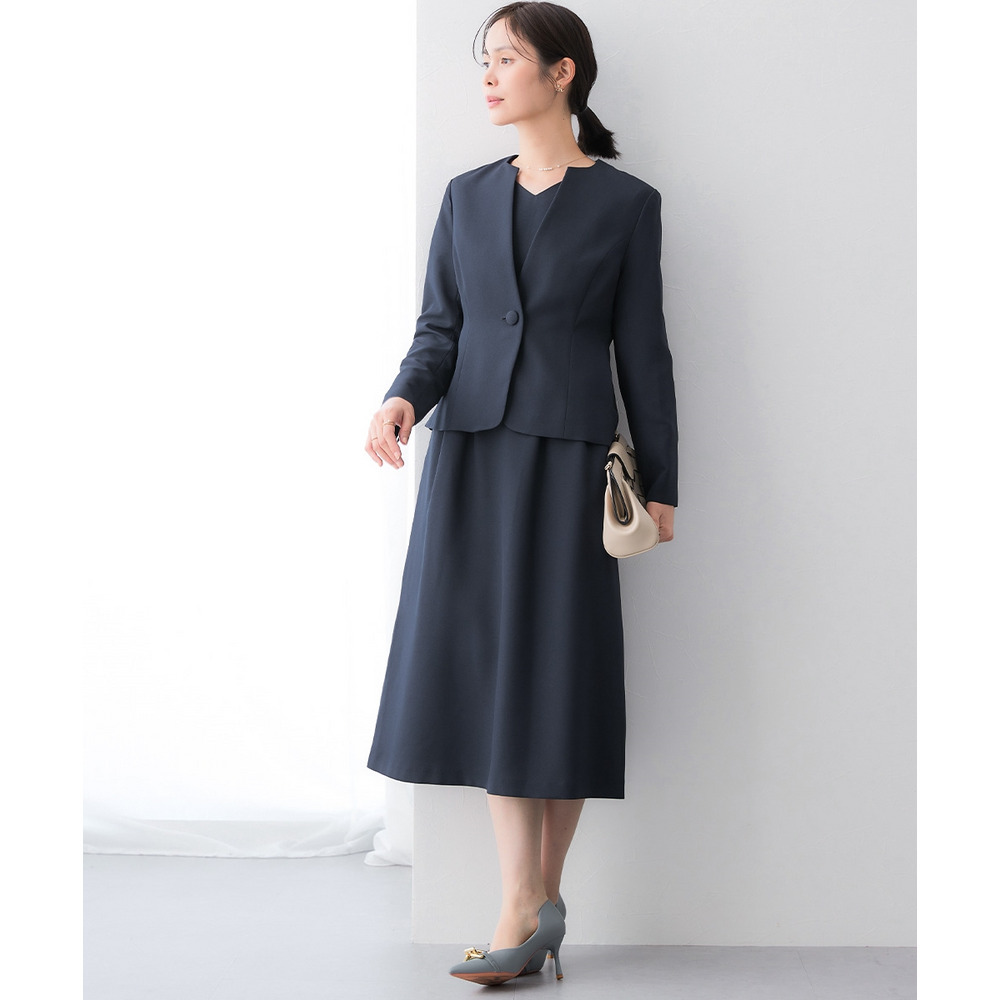 【レディーススーツ】キーネックジャケットアンサンブルスーツ(ジャケット+Vネック八分袖丈フレアワンピース) 大きいサイズ1