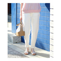 大きいサイズ プチハイウエストギャザーデザインストレッチテーパードパンツ（ゆったりヒップ）