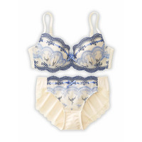 リボン通しブラ・ショーツセット（トリンプ）
