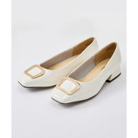 【ゆったり幅広】メタルパーツスクエアトゥパンプス（ワイズ４Ｅ）