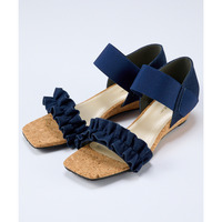 【ゆったり幅広】フリルデザインゴムストラップサンダル（低反発中敷）（ワイズ4E）