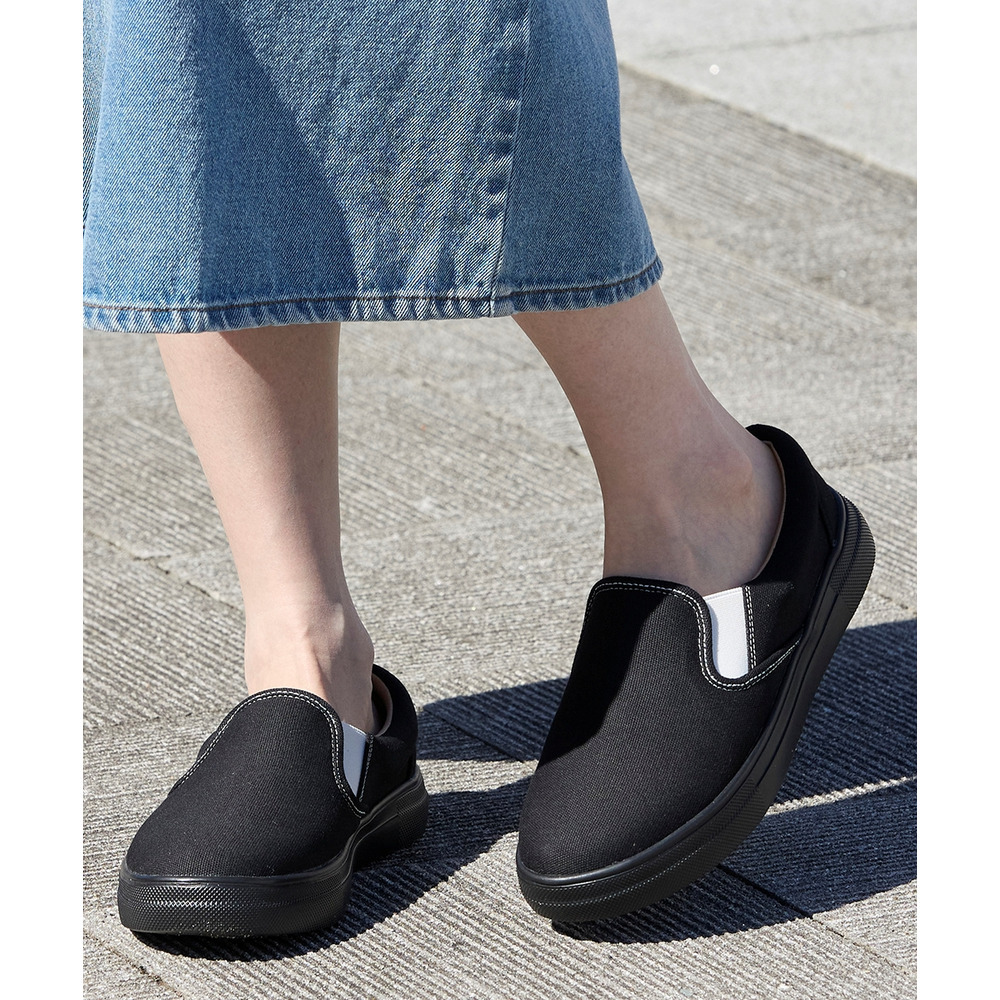 【ゆったり幅広】軽量スリッポンスニーカー(ワイズ4E)13