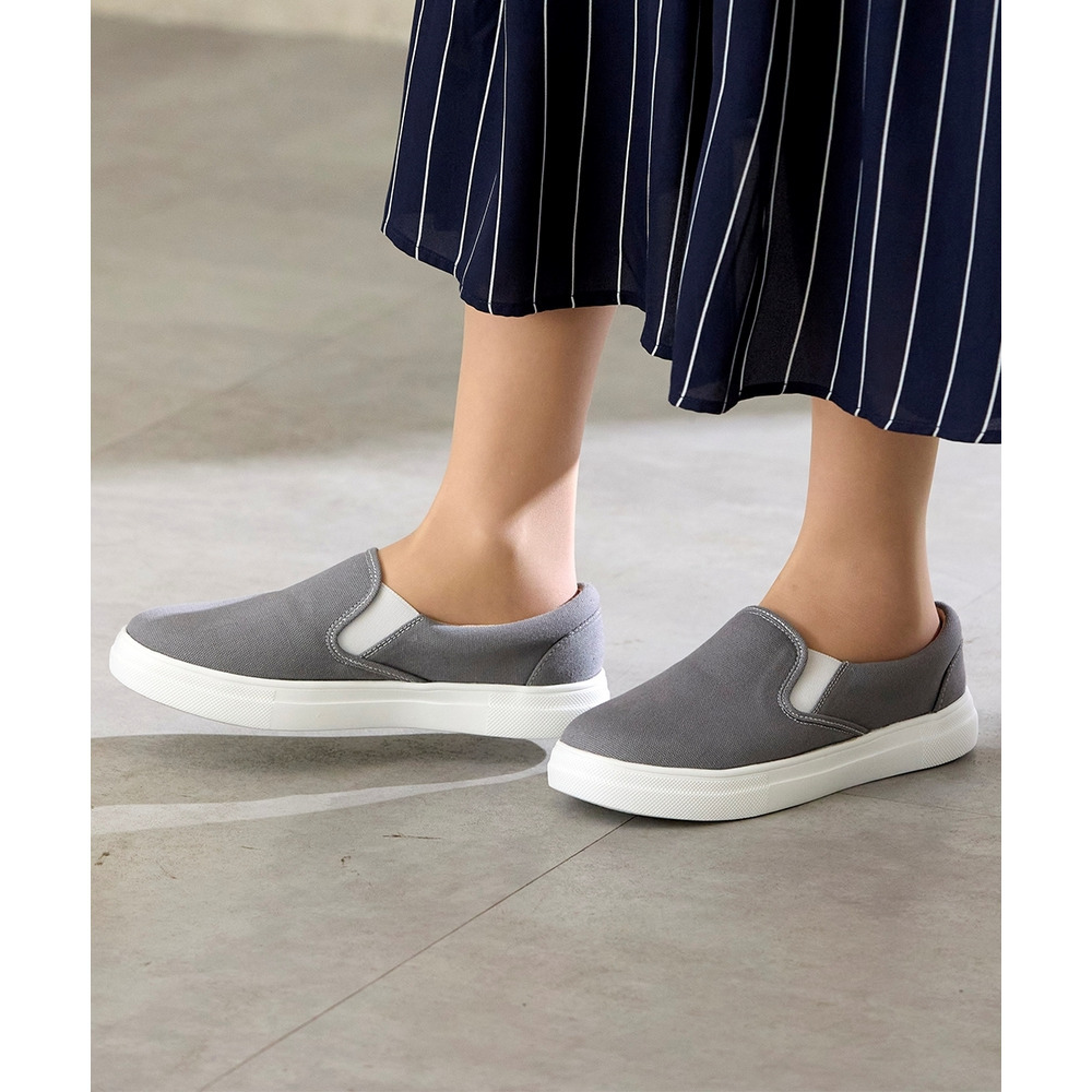 【ゆったり幅広】軽量スリッポンスニーカー(ワイズ4E)17