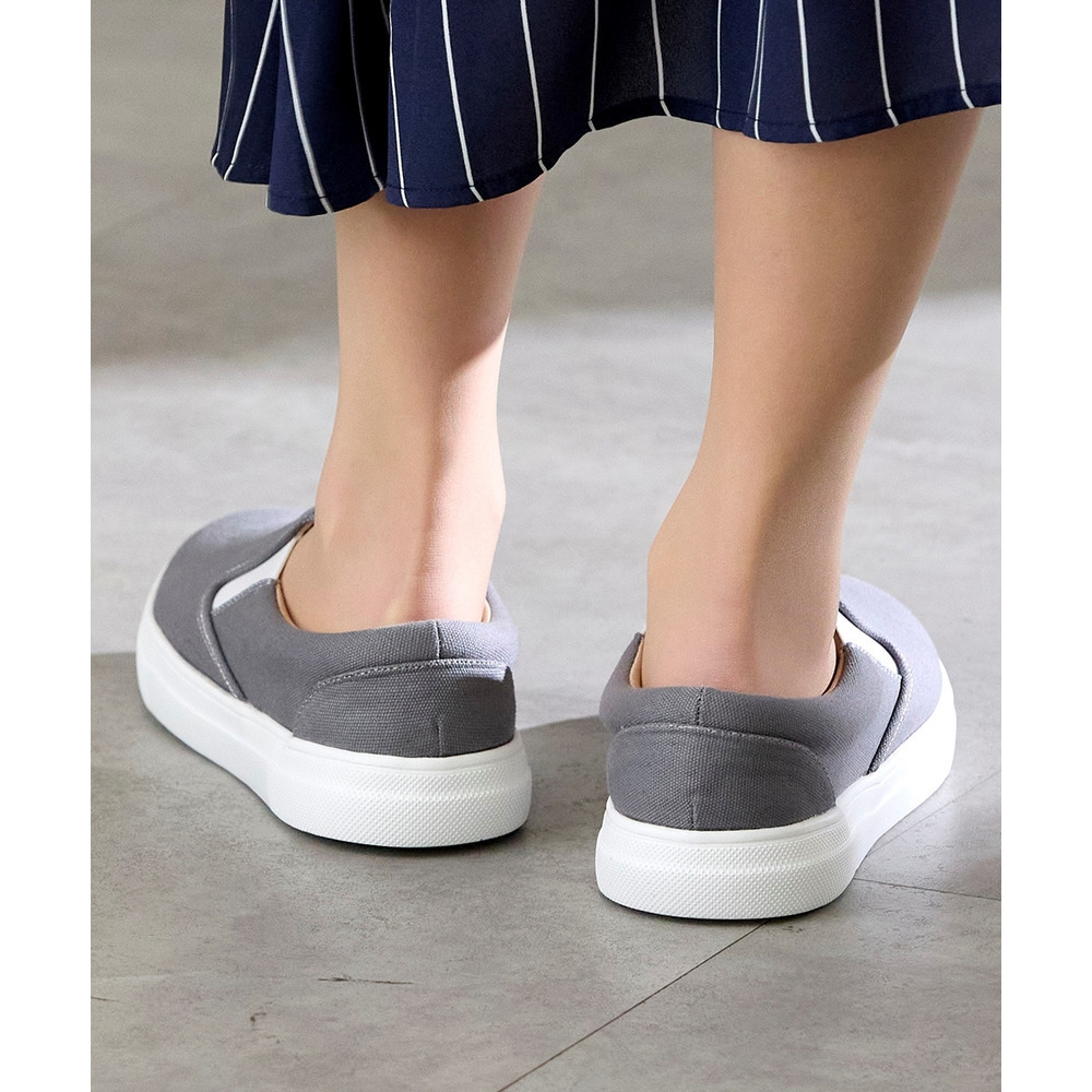 【ゆったり幅広】軽量スリッポンスニーカー(ワイズ4E)18