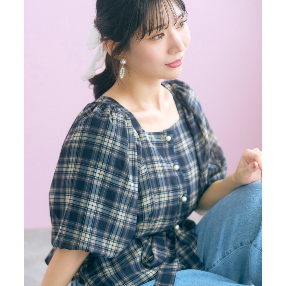 【nanaeさんコラボ】チェック柄ペプラムショートブラウス　大きいサイズ　marun