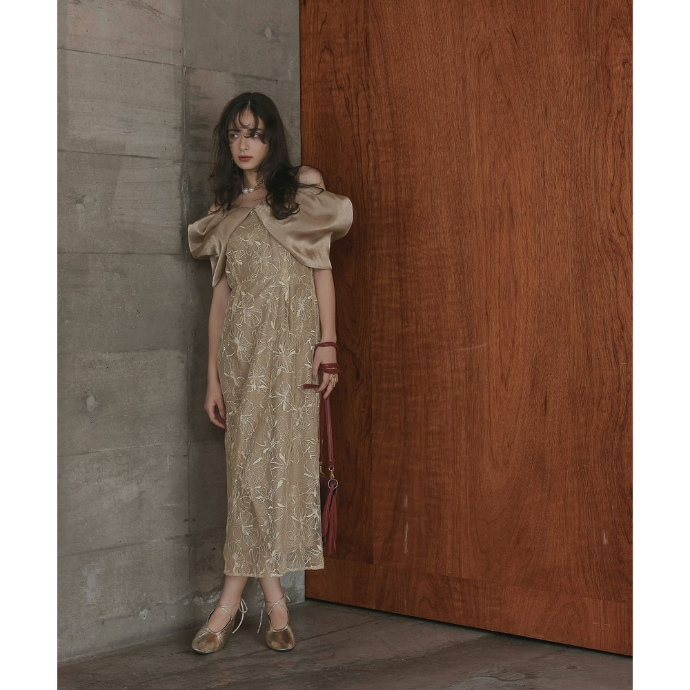 【お呼ばれ・よそいき・結婚式・パーティー・オケージョンドレス】メタリックボイルオーガンジーオフショルダーデザイン刺繍ワンピースドレス 大きいサイズ Callarus15