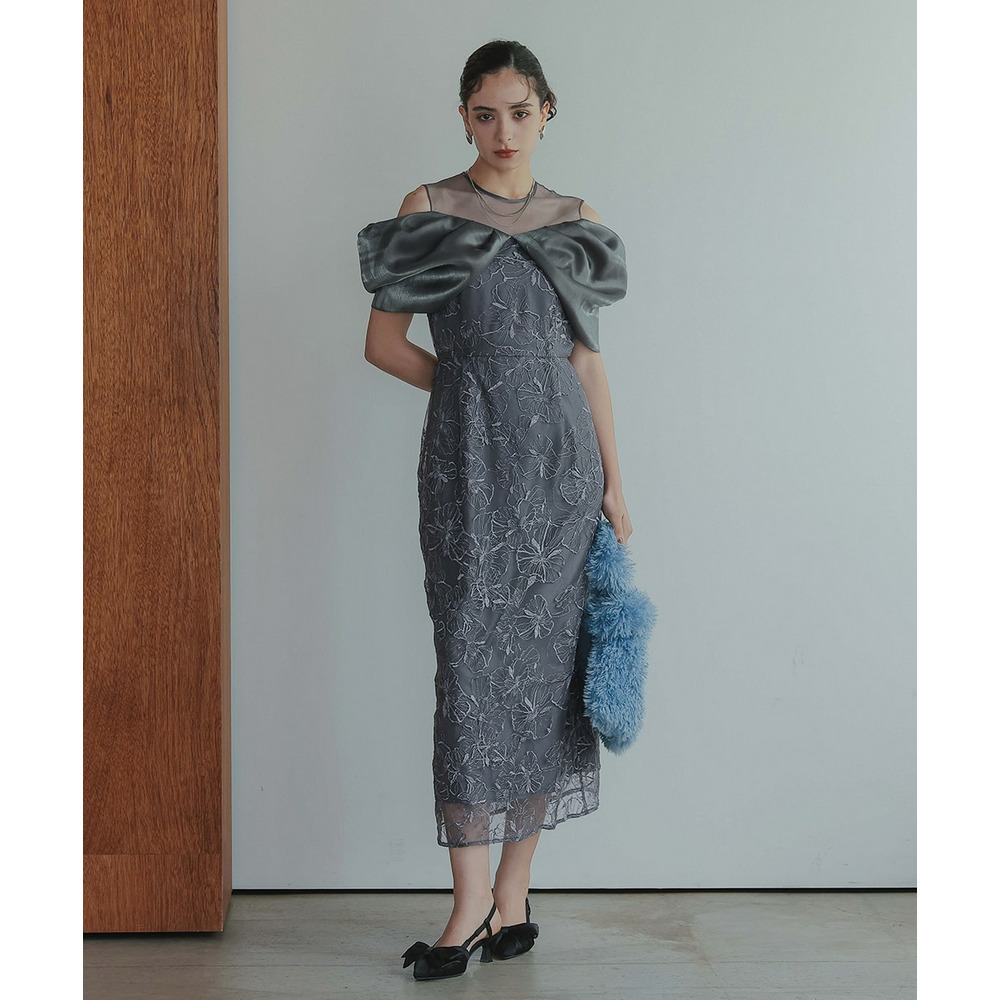 【お呼ばれ・よそいき・結婚式・パーティー・オケージョンドレス】メタリックボイルオーガンジーオフショルダーデザイン刺繍ワンピースドレス 大きいサイズ Callarus3