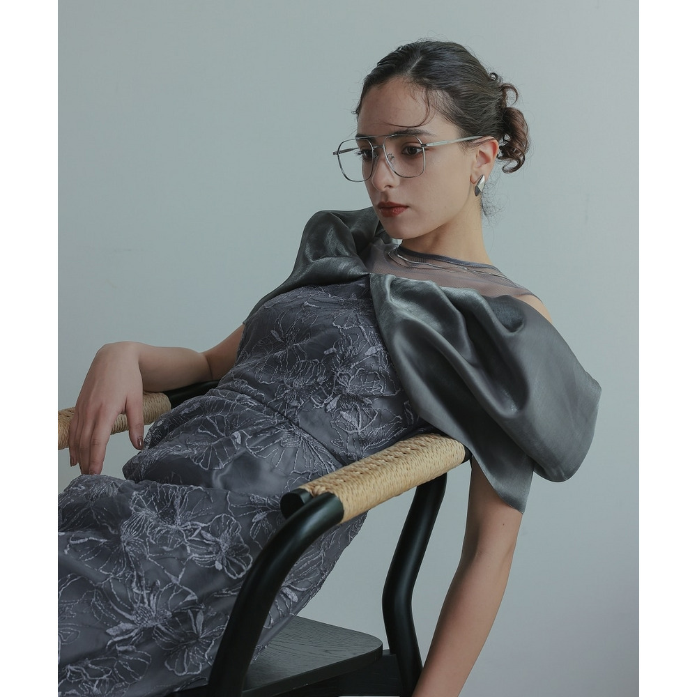 【お呼ばれ・よそいき・結婚式・パーティー・オケージョンドレス】メタリックボイルオーガンジーオフショルダーデザイン刺繍ワンピースドレス 大きいサイズ Callarus1