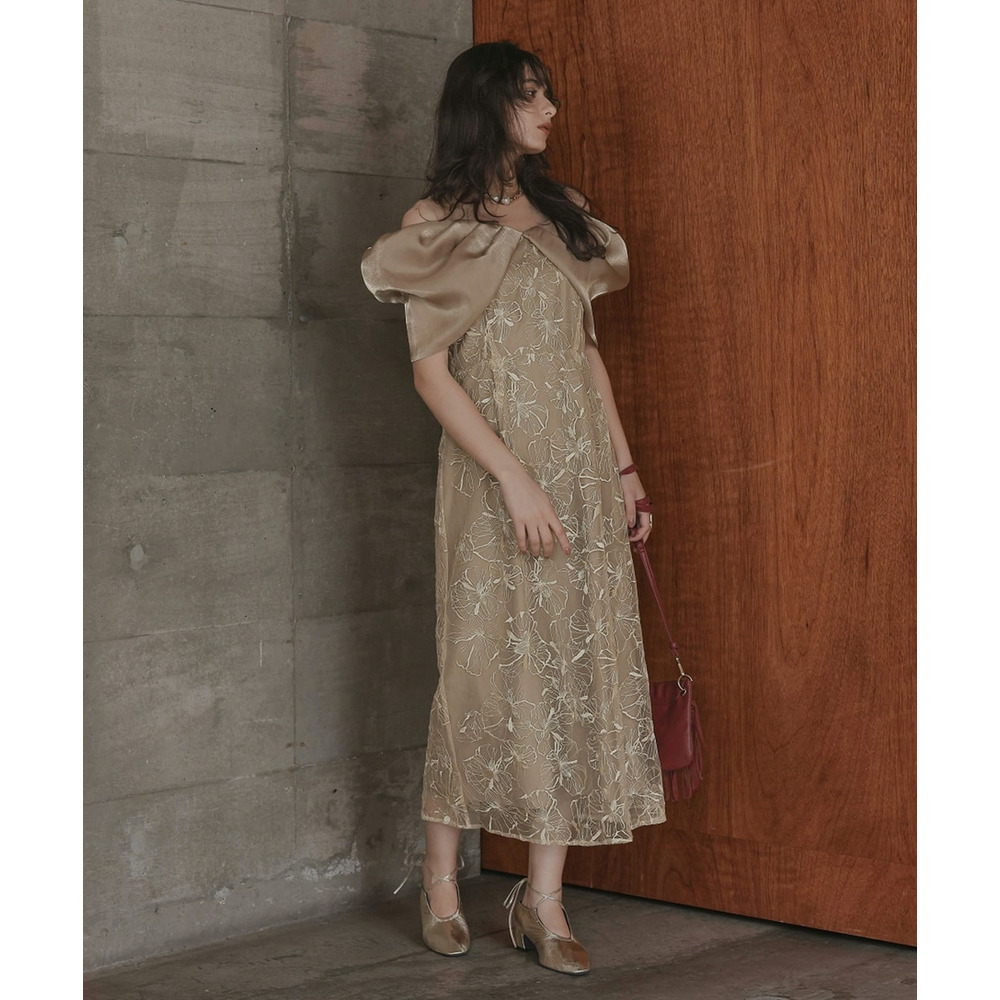 【お呼ばれ・よそいき・結婚式・パーティー・オケージョンドレス】メタリックボイルオーガンジーオフショルダーデザイン刺繍ワンピースドレス 大きいサイズ Callarus1