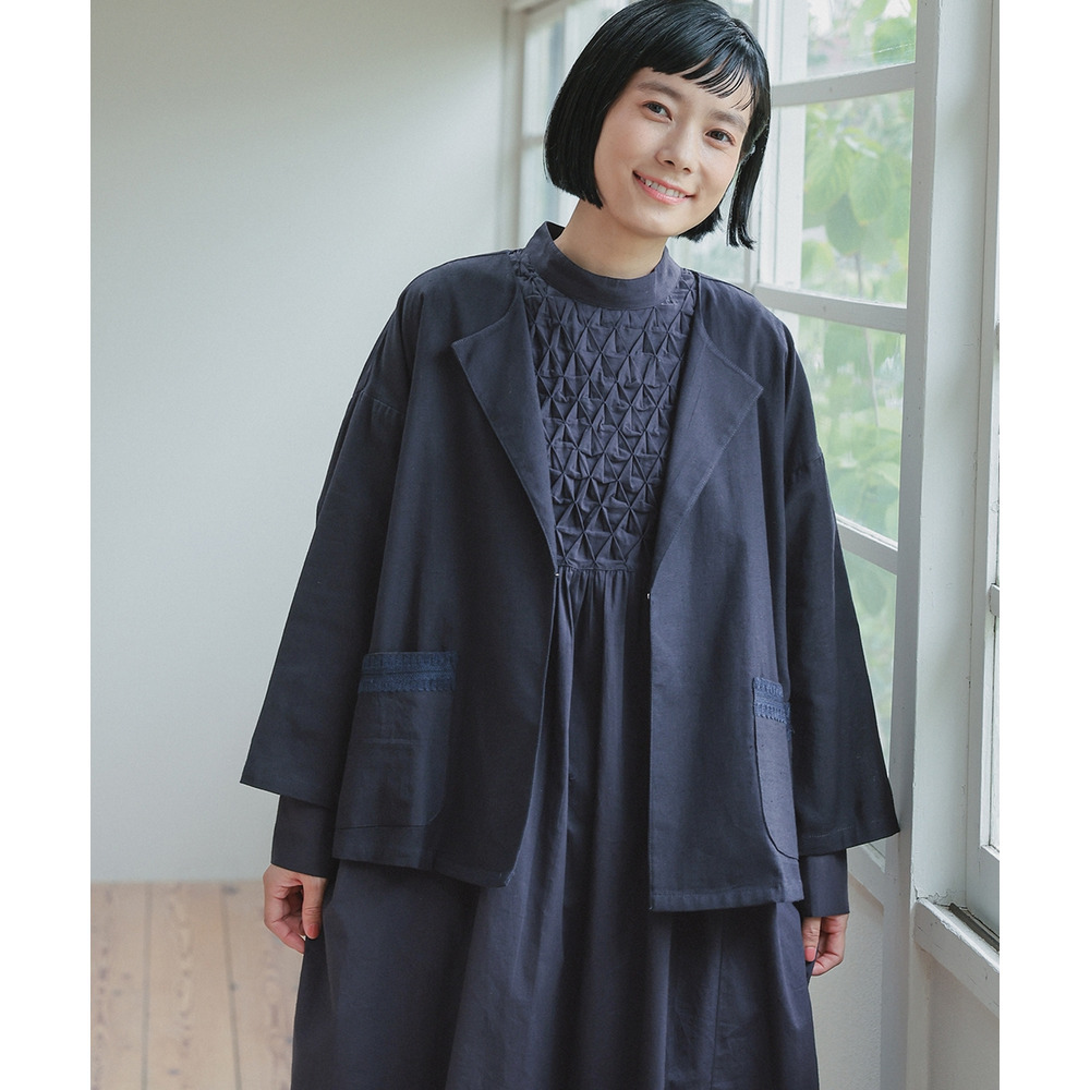 【入学式・卒業式・フォーマル】スモッキング刺繍ワンピース+ラペルデザインジャケットアンサンブル 大きいサイズ Neina22