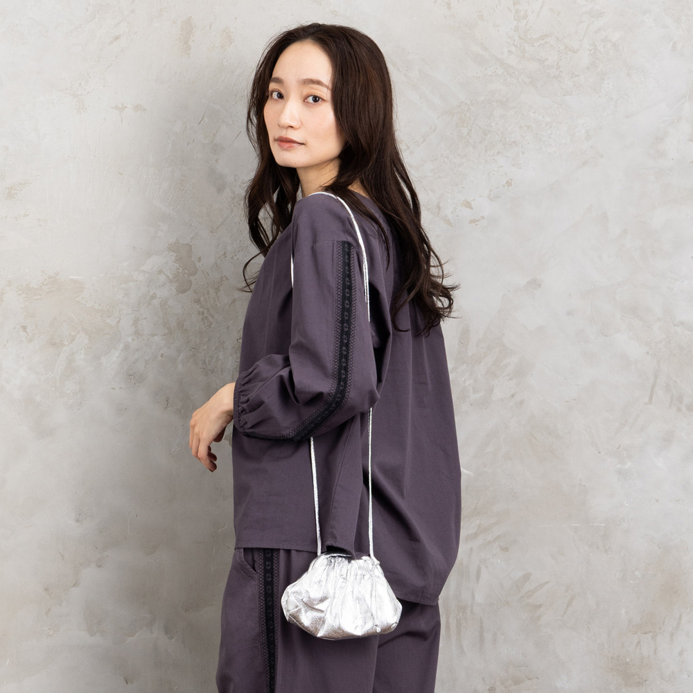 21号(6L~) INDESIGN チロリアンテープエンブロイダリーブラウス1