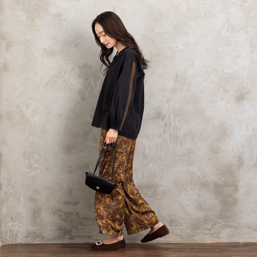 21号(6L~) INDESIGN チロリアンテープエンブロイダリーブラウス2