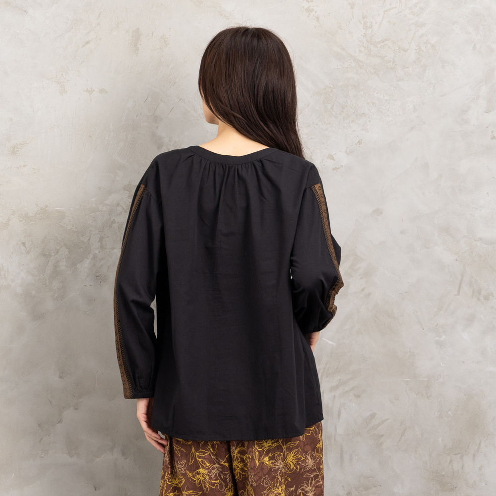 21号(6L~) INDESIGN チロリアンテープエンブロイダリーブラウス7