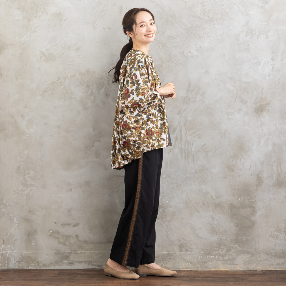 21号(6L~) INDESIGN チロリアンテープエンブロイダリーラインパンツ10